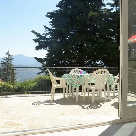 La Casa Del Cedro Tra Mare E Monti Apartman